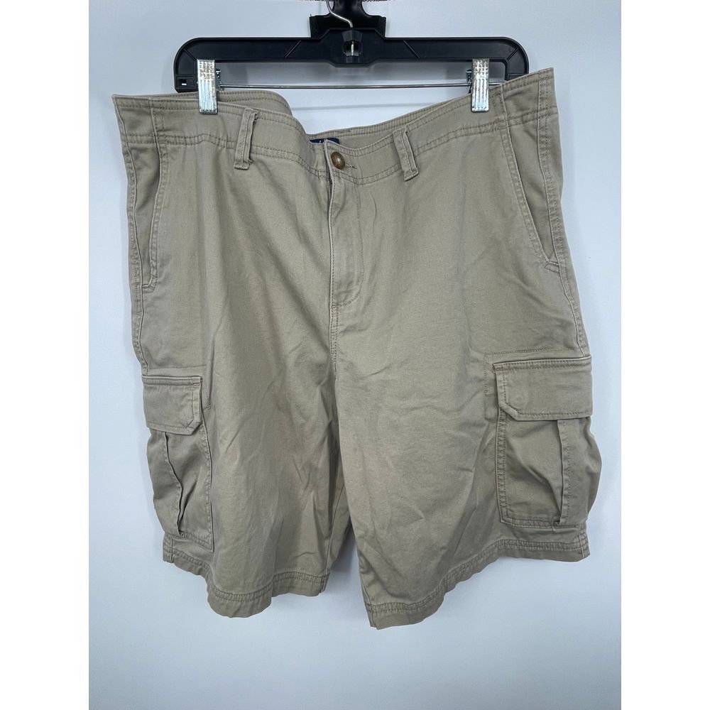 Versatile Khaki Cargo Pants for Everyday Wear